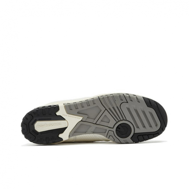 New Balance 550 Cream Black 