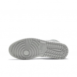 Air Jordan 1 Mid Light Smoke Grey