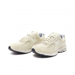 New Balance 2002R Bone Light Aluminum