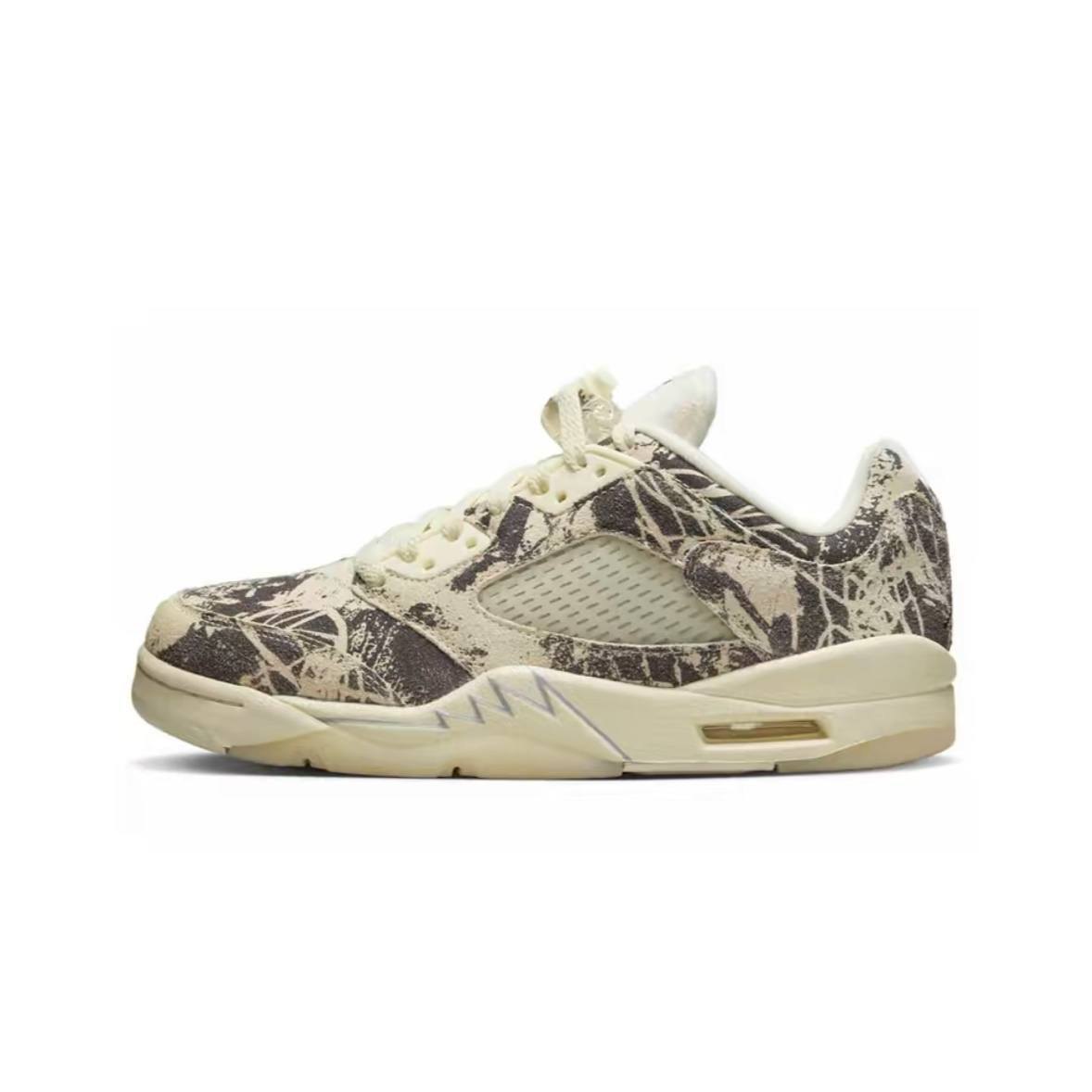 Кроссовки Air Jordan 5 Retro Low сбоку