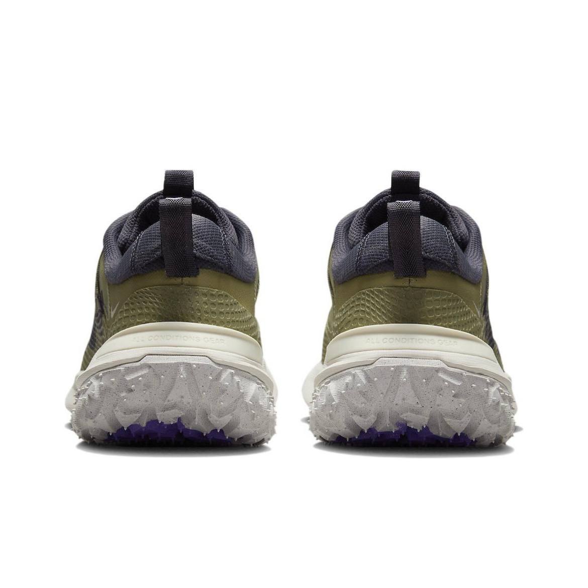 Кроссовки Nike ACG Mountain Fly вид сзади