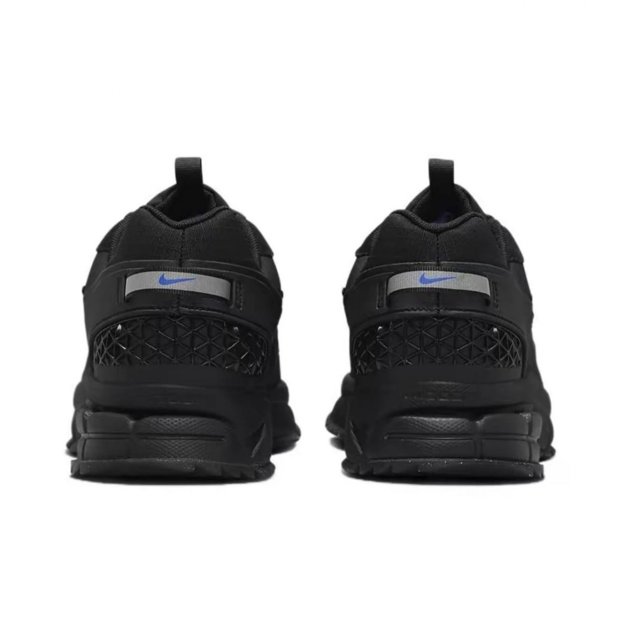 Кроссовки Nike Zoom Vomero Roam Black, пара